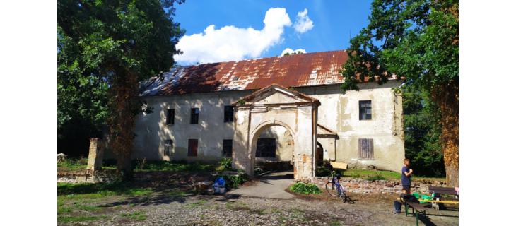 Víkendová pomoc s obnovou zámku Bravantice